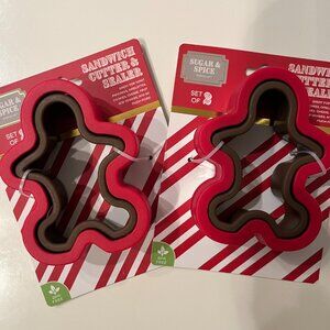 Sandwich Cutter & Sealer  / Cookie Cutters (2 packs / 2‎  per pack) NEW. (h/x)